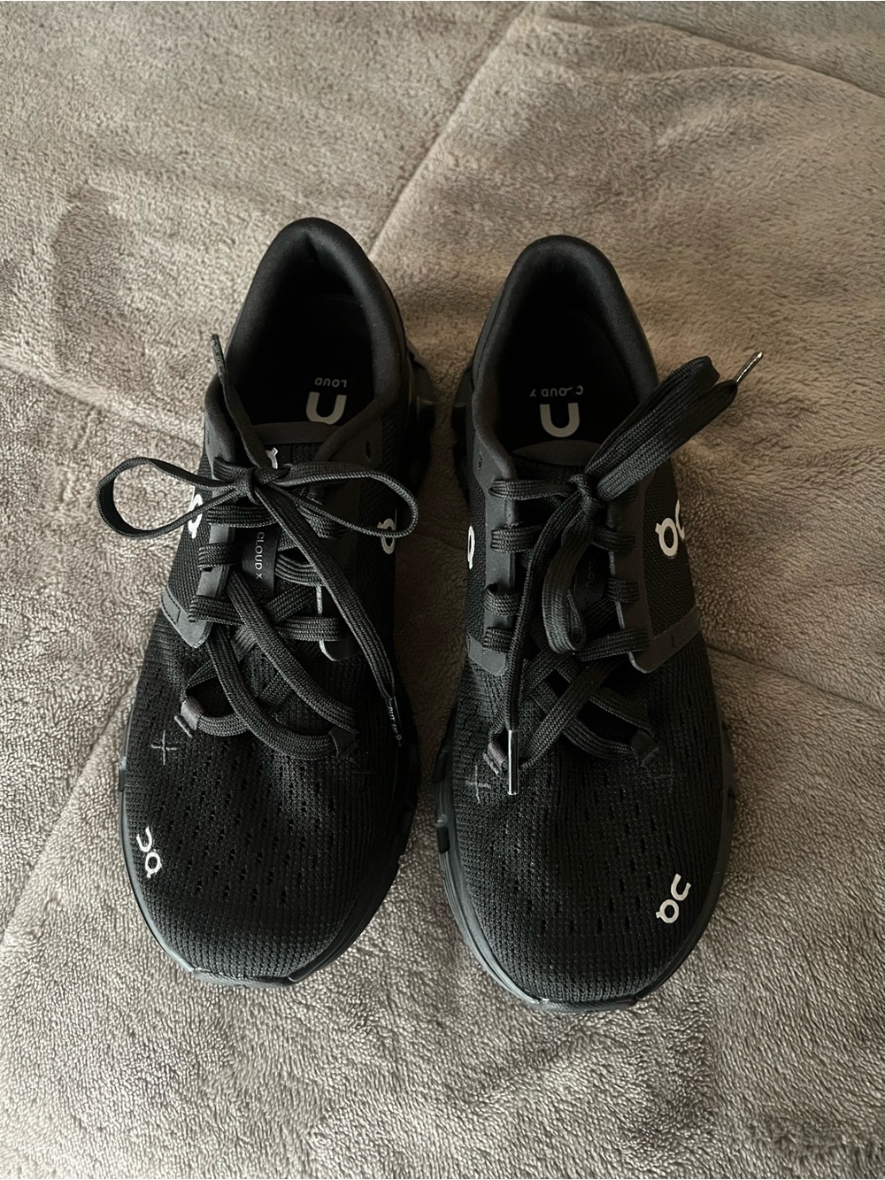 ON Black | Eclipse - Women's Cloud X 4